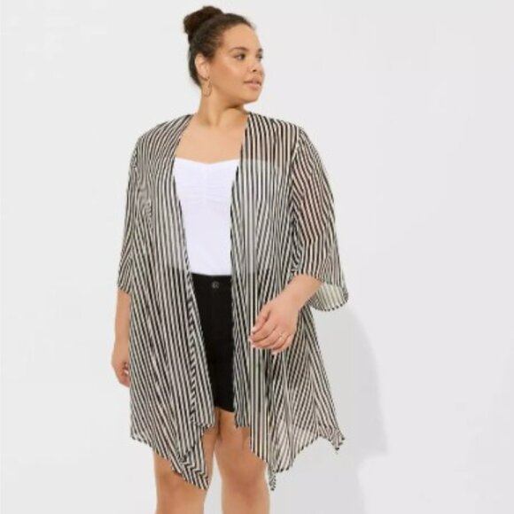 torrid Other - Torrid Textured Chiffon Hanky Hem Kimono, Black & White, 1x